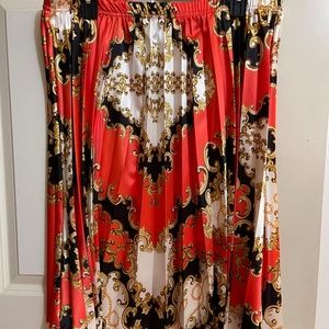 Boohoo satin scarf print pleated skirt